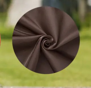 Tissu à tricoter chaîne : le chef-d'œuvre textile polyvalent