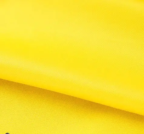 Tissu Velours Doré : Le tissu de choix pour la mode de luxe et l'ameublement haut de gamme